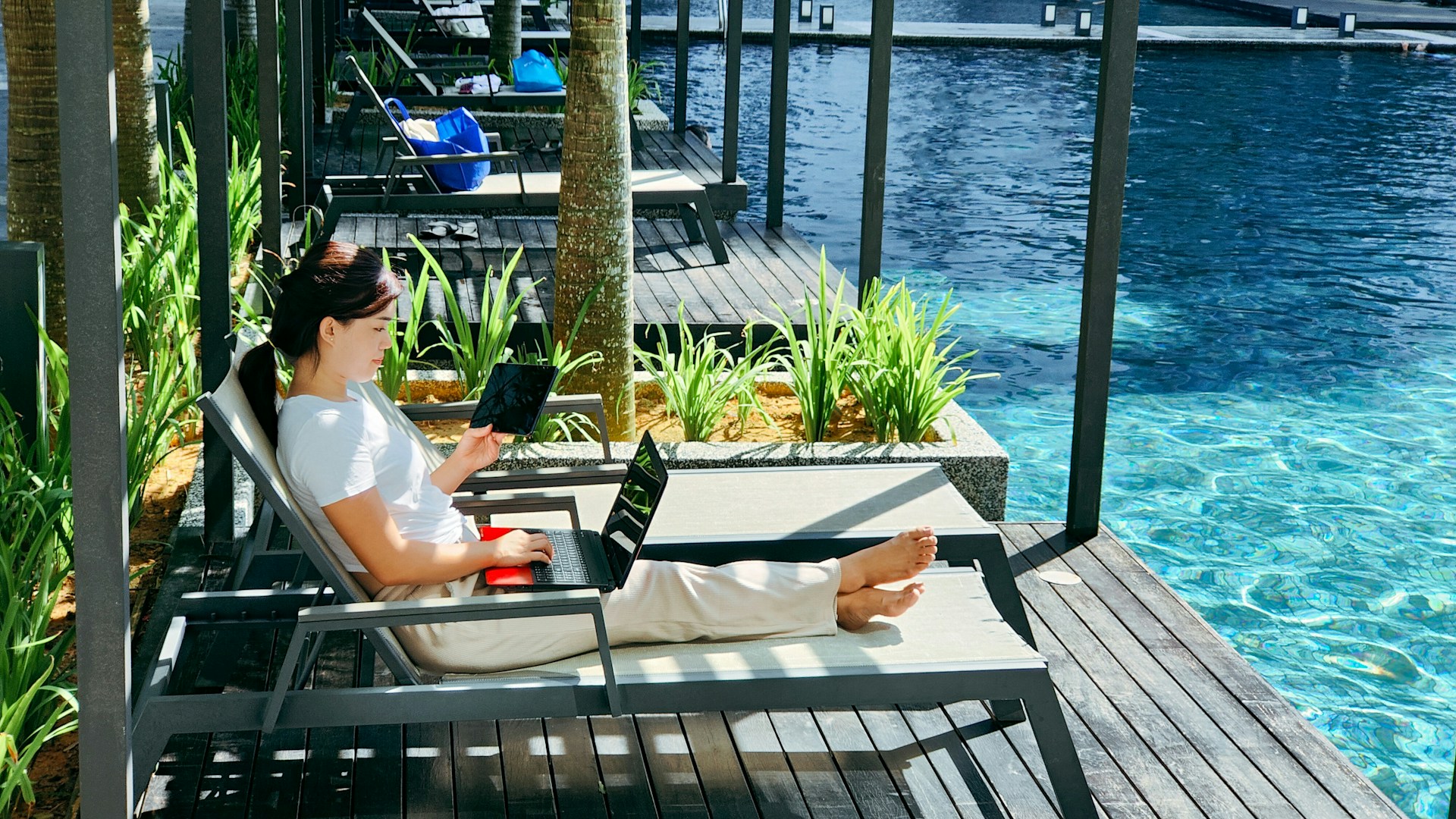 The Global Digital Nomad Report 2025 is coming: Get early access before it goes public!
