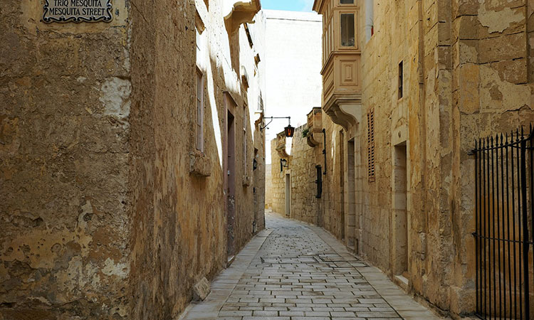 Narrow streets in Victoria, the capital city of Malta.
