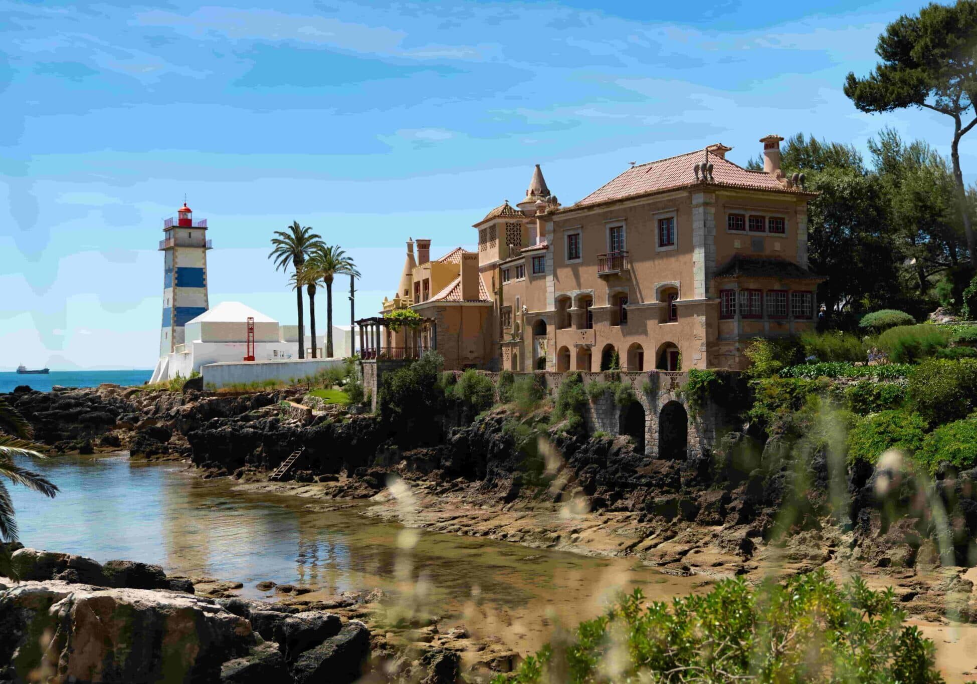 buying a house in cascais