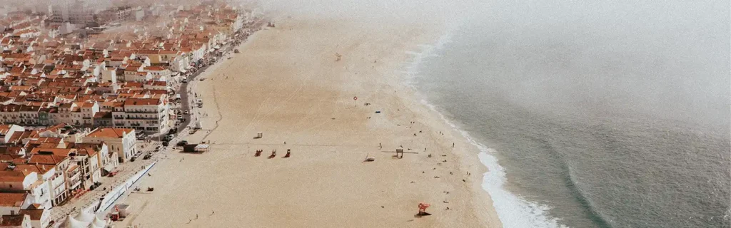 nazare-leiria-portugal-long