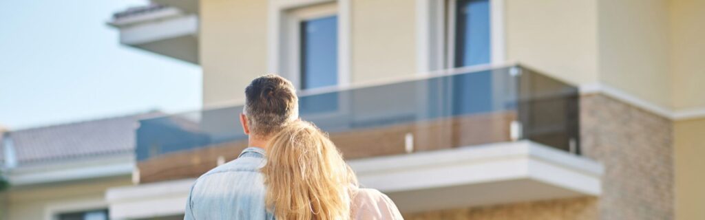 a couple looking for property in saint kitts and nevis