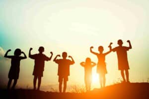 children-and-the-sun