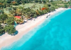 Shoreline of Caribbean country Grenada - Second citizenship in Grenada