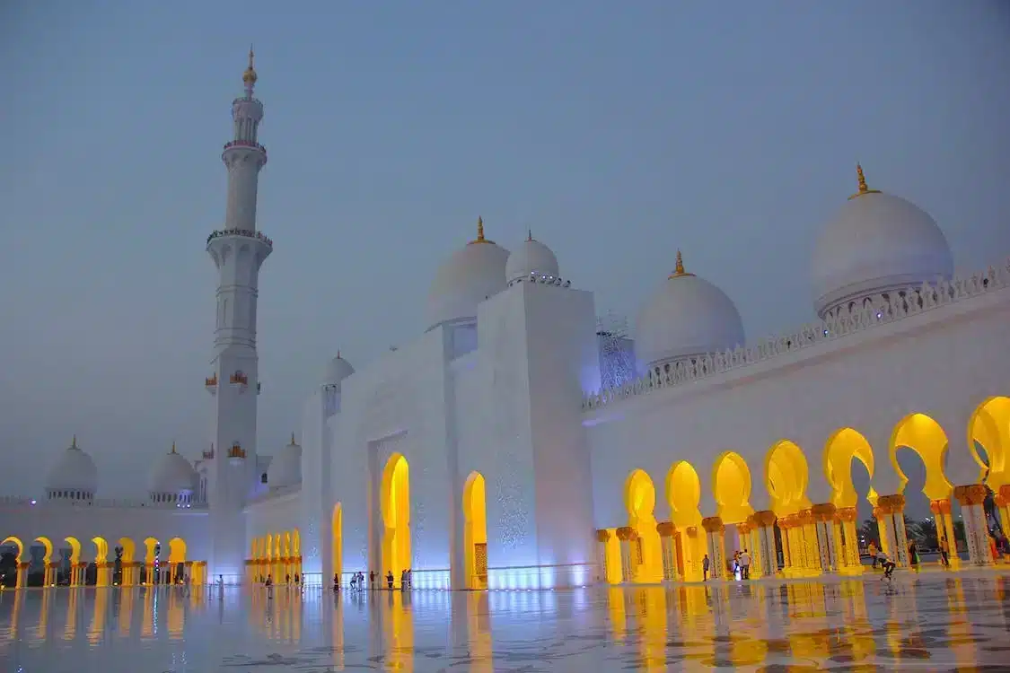 golden visa uae entre permit fees