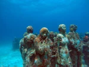 sculptures in the ocean at grenada Underwater Sculpture Park