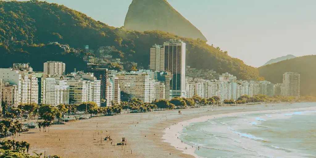 praia-rio-janeiro-brazil-short