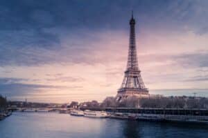 Eiffel Tower in Paris, France at dusk - top-quality healthcare for expats