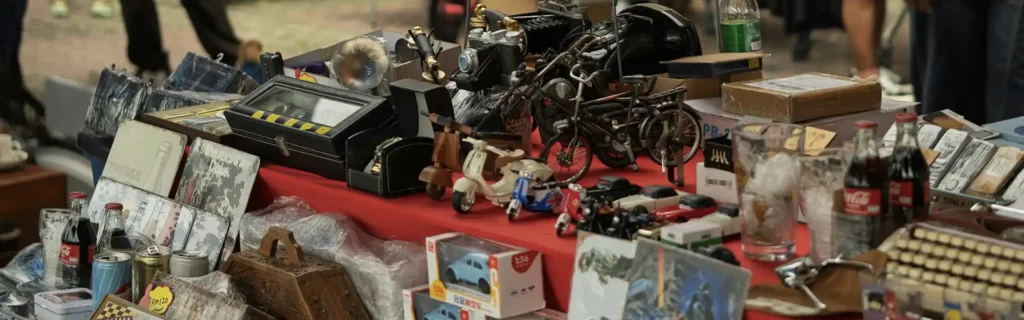 Items on a flee market