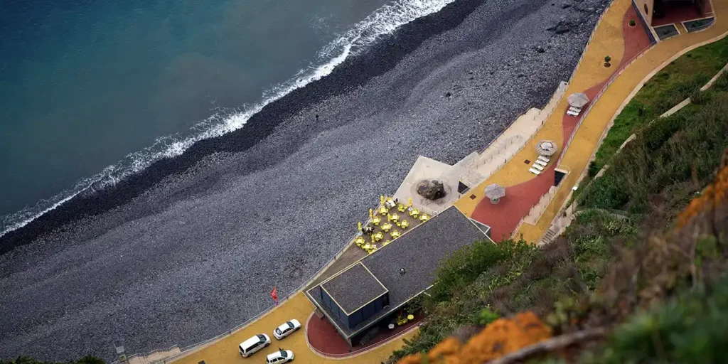 caniço-madeira-portugal-short