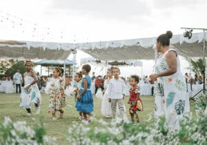 people from vanuatu dancing