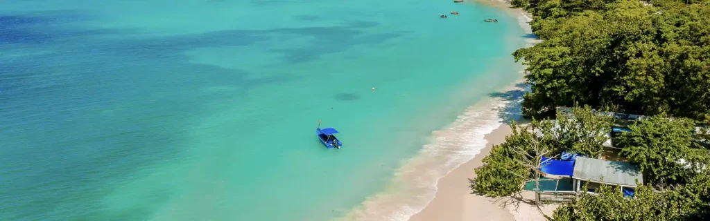 One of the beaches in Grenada you can visit when immigrate